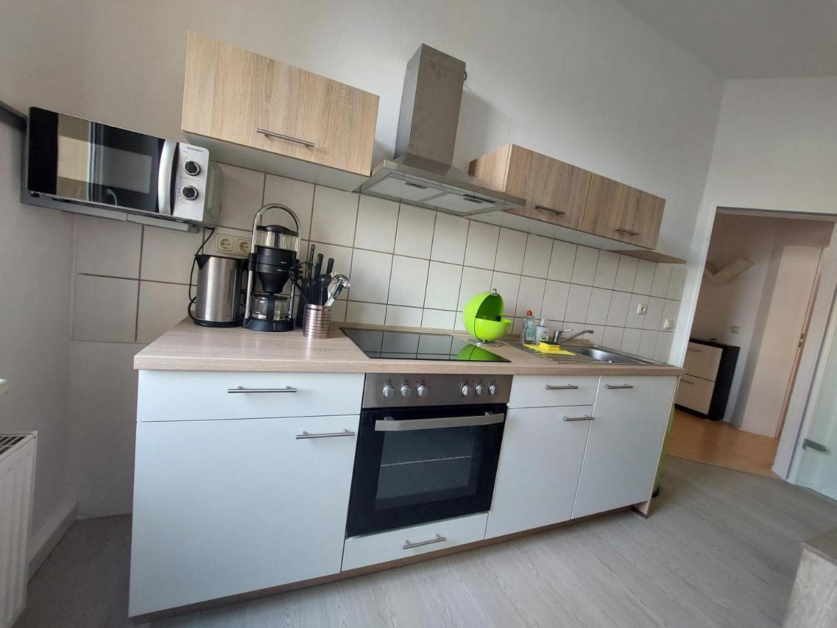 Schoene Zwei-Zimmer-Wohnung "W2" Mit 4 Einzelbetten Und Wlan In Zwenkau Bei Leipzig Im Neuseenland Exterior foto