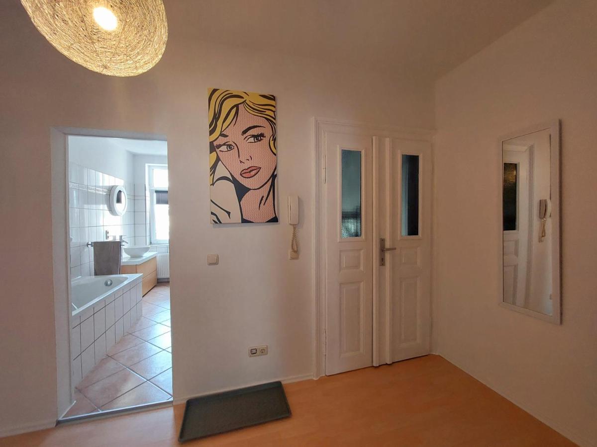 Schoene Zwei-Zimmer-Wohnung "W2" Mit 4 Einzelbetten Und Wlan In Zwenkau Bei Leipzig Im Neuseenland Exterior foto